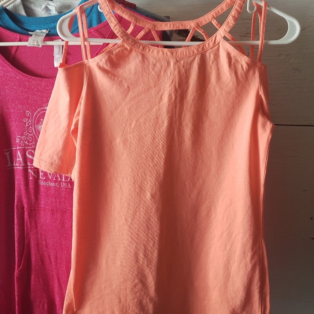 Fabletics top